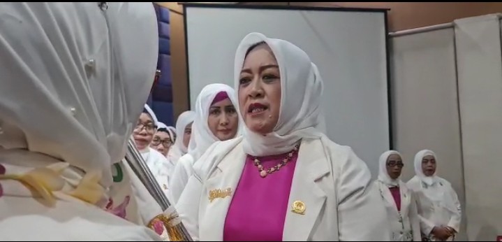 MAHDALENA INGIN BANGUN IDE & GAGASAN DALAM PERGERAKAN IWK KALTIM