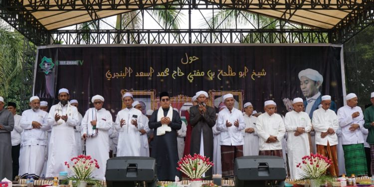 Rendi Solihin Hadiri Haul Datu Syekh Abu Tholhah, Anggap Sebagai Panggilan Hati