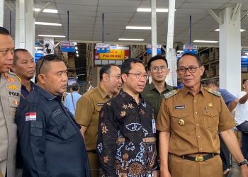 Komisi II DPRD Samarinda, Fakhruddin Lakukan Peninjauan Bapokting di Pasar Segiri