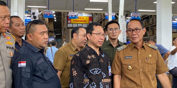 Komisi II DPRD Samarinda, Fakhruddin Lakukan Peninjauan Bapokting di Pasar Segiri