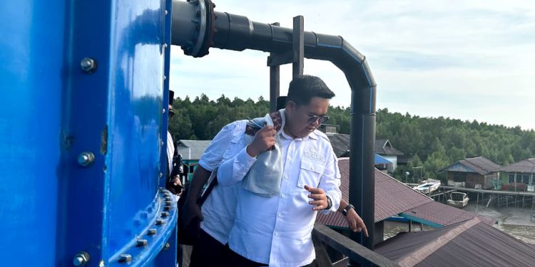 Komitmen Rendi Solihin, Air Bersih dan Listrik 24 Jam Segera Dinikmati Warga Desa Muara Pantuan