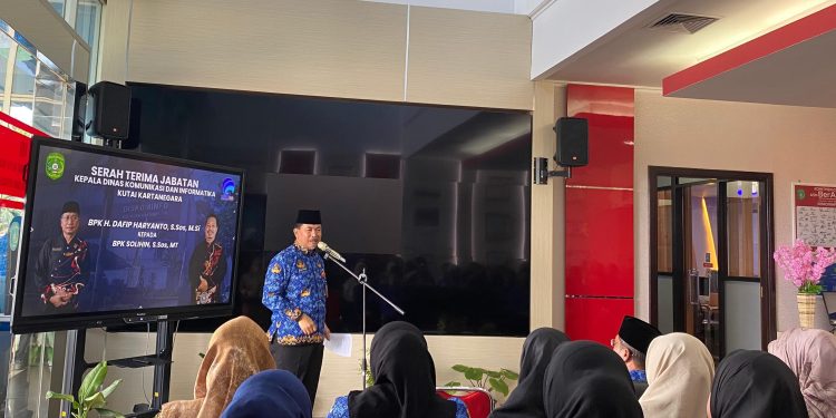 Sekda Kukar Sunggono Hadiri Sertijab Plt Kepala Diskominfo