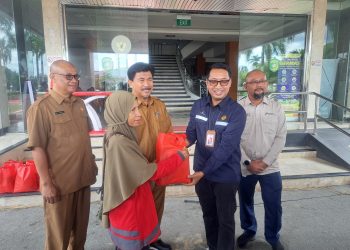 SKK Migas Salurkan Ratusan Paket Sembako ke Pemkab Kukar