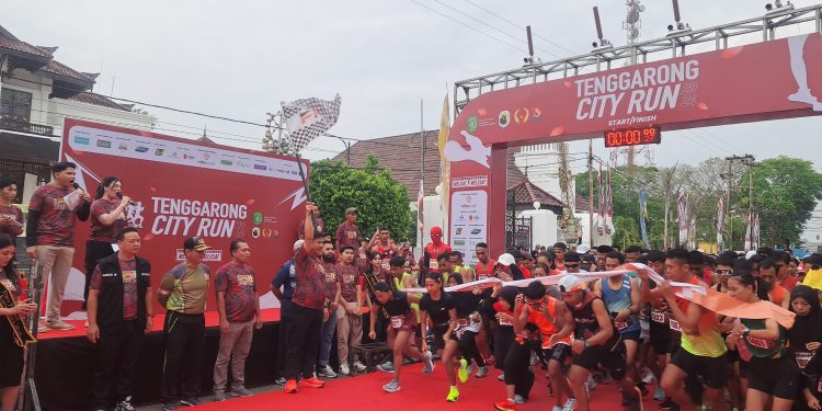 1.600 Peserta Ikuti Tenggarong City Run yang Digelar Dispar-Adwindo Kukar