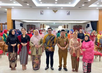 Peringatan Hari Kartini, DP3A Kukar Adakan Diskusi dan Fashion Show
