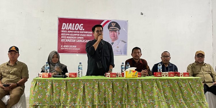 Rendi Solihin Dialog dengan Pelaku UMKM di Sanga-sanga, Singgung Soal Penyerahan Bantuan