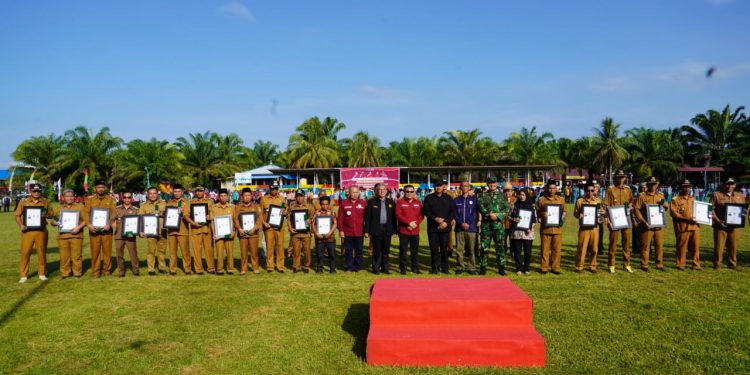30 Desa Mandiri di Kukar Dapat Penghargaan Lencana Desa Mandiri