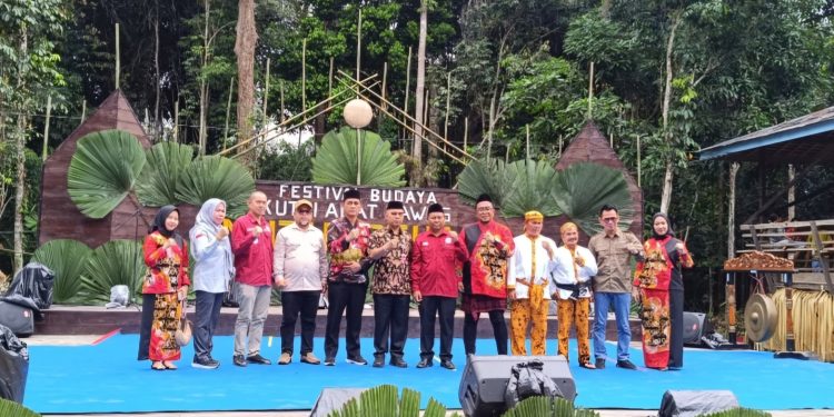 Festival Nutuk Beham,Desa Kedang Ipil Jadi Agenda Rutin Setia Tahun