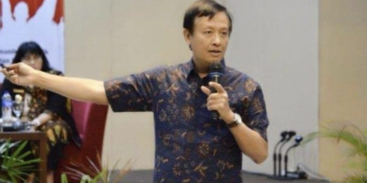 STARLINK “BERBAHAYA” BAGI INDONESIA