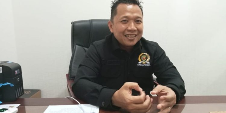 Deni Dorong Dishub Segera Lakukan Penerapan Parkir Non Tunai
