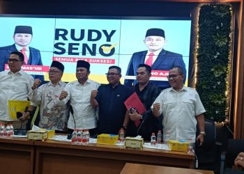 Rudy-Seno Gelar Konferensi Pers Jelang Pendaftaran Pilgub Kaltim