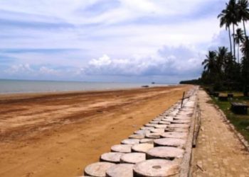 Pantai Tanjung Jumlai: Surga Tersembunyi dengan Pasir Putih yang Memikat
