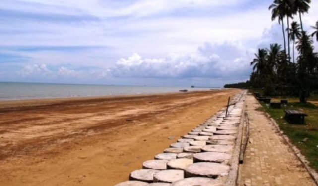 Pantai Tanjung Jumlai: Surga Tersembunyi dengan Pasir Putih yang Memikat