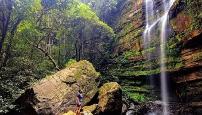Air Terjun Niaga Tembinus: Keindahan Alam yang Menanti untuk Dijelajahi