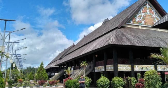 Taman Budaya Sendawar: Pusat Pelestarian Budaya Etnis Kutai Barat