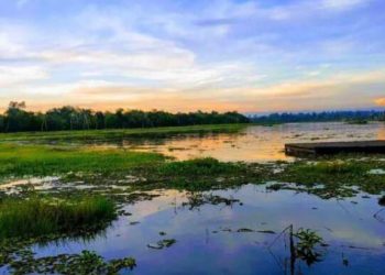 Keajaiban Alam Danau Barong yang Memikat