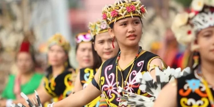 Festival Budaya Dayak: Merayakan Kekayaan Tradisi dan Seni di Kalimantan Timur