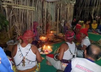 Malam Baur: Upacara Adat Suku Dayak yang Sarat Makna dan Spiritualitas