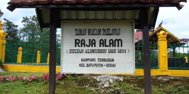 Mengungkap Pesona dan Sejarah Makam Raja Alam Sultan Alimuddin di Berau
