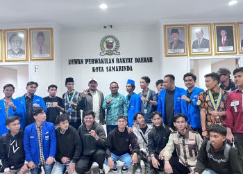 PMII Samarinda Gelar Aksi di DPRD, Desak Evaluasi OPD dan Cabut Inpres Nomor 1 Tahun 2025