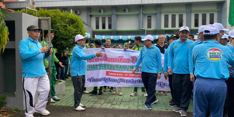 Jalan Sehat Kemenag Kaltim: Wujud Nyata Kerukunan Antar Umat Beragama