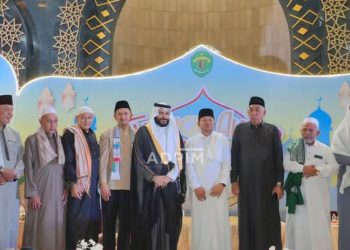 Gubernur Rudy Mas’ud Ajak Warga Kaltim Tingkatkan Keimanan dalam Tabligh Akbar Bersama Syekh Abdurrahman Al ‘Ausy