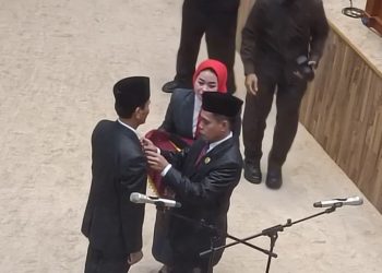 Yakob Pangedongan Resmi Dilantik Pengganti Antar Waktu Gantikan Almarhum Hasan