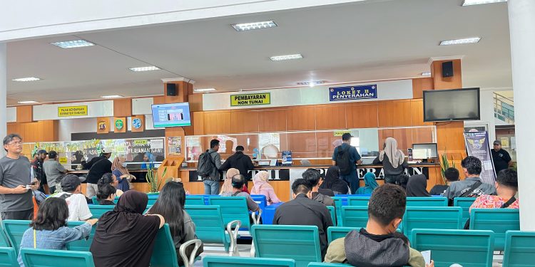 Pemprov Kaltim Hadirkan Program Pembebasan Pajak Kendaraan, Lebih Dari 6.000 Kendaraan Terdaftar pada Hari Pertama
