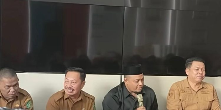 Diskominfo Kukar Adakan Halalbihalal dan Donor Darah di Hari Pertama Kerja