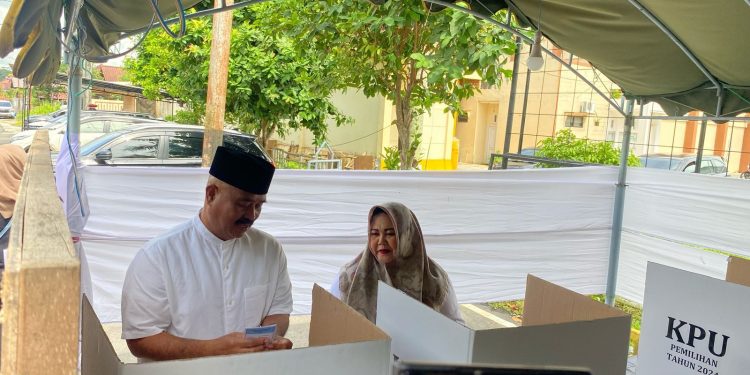 Bupati Kukar Edi Damansyah Gunakan Hak Pilih di PSU, Ajak Warga Jaga Kondusivitas Daerah