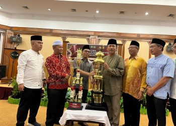 Loa Janan Resmi Boyong Piala Bergilir Usai Tiga Kali Beruntun Juara Umum MTQ Kukar