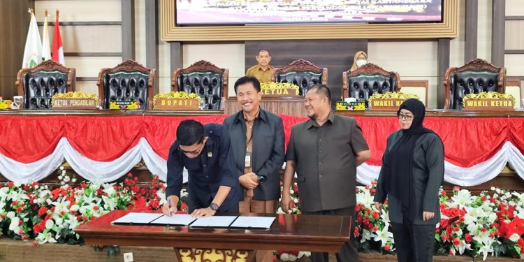 Pemkab Kukar Siap Tindaklanjuti Rekomendasi DPRD atas LKPJ 2024