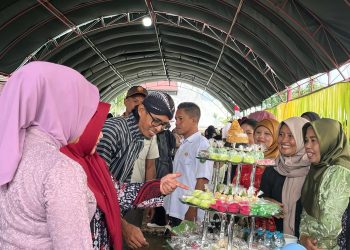 Festival Cenil Meriahkan HUT ke-42 Desa Kota Bangun III, Warga Tunjukkan Semangat Pelestarian Budaya