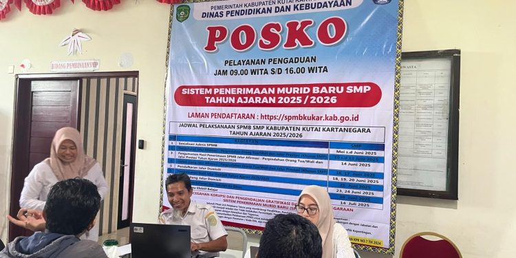 Disdik Kukar Fasilitasi Pendaftaran Siswa Baru Lewat Posko SPMB