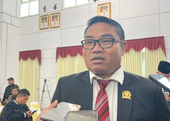 Guntur Dorong Percepatan Semenisasi Jalan di Wilayah Rawan Banjir Kutai Kartanegara