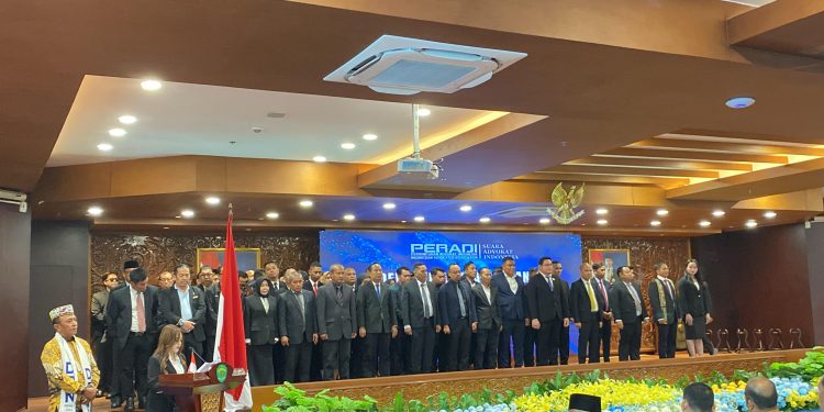 Pelantikan Pengurus PERADI SAI Kaltim: Advokat Diminta Junjung Etika dan Profesionalisme