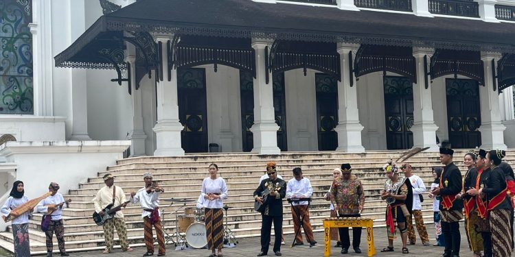 Disdikbud Bersama Kesultanan Hadirkan Sentuhan Baru Jaga Warisan Musik Kutai