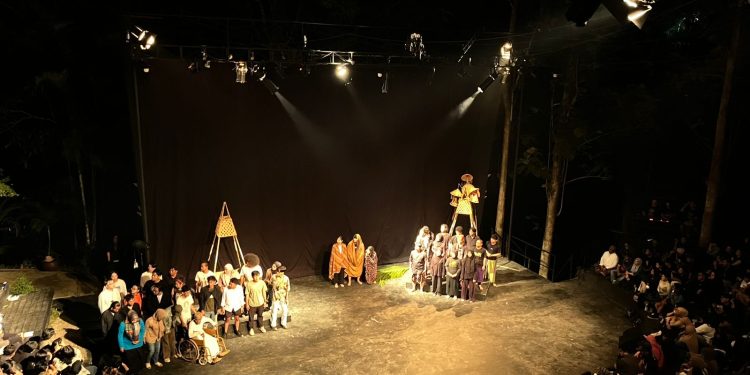 Lanjong Art Festival 2025 Pukau Ratusan Penonton, Disdikbud Kukar: Bukti Seni Kita Terus Tumbuh
