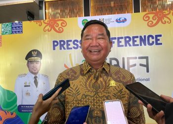 Ekti Imanuel Tegaskan Pentingnya Peran Media dalam Pembangunan Kaltim