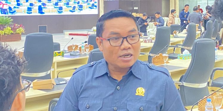 DPRD Kaltim Dorong Kendaraan Perusahaan Gunakan Pelat KT untuk Tingkatkan PAD