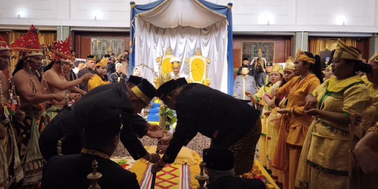 Perabahan Tiang Ayu, Tanda Berakhirnya Erau Adat Kutai 2025