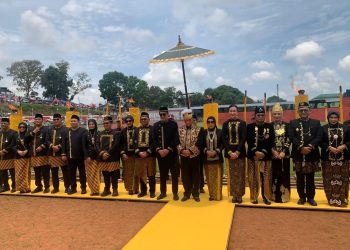 Harmonisasi Kesultanan dan Pemerintah Daerah Warnai Pembukaan Erau Adat Kutai 2025