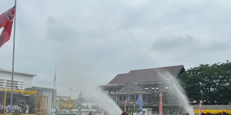 Belimbur, Simbol Penyucian Diri di Penutup Erau 2025