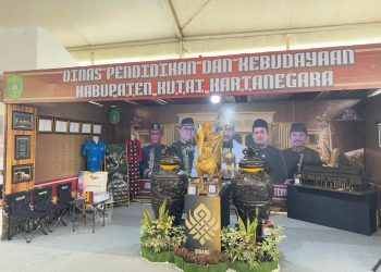 Koleksi Museum hingga Batik Wakaroros Ramaikan Stand Disdikbud di Expo Erau 2025