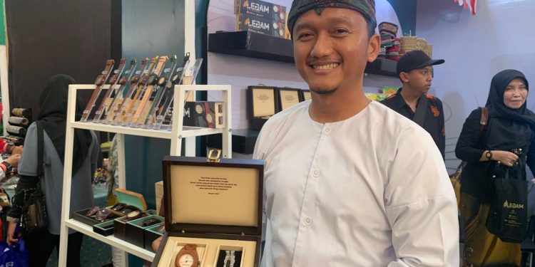 Produk UKM Kukar Ramaikan Expo Erau 2025