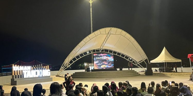 Pelajar Kukar Tunjukkan Kreativitas Lewat Festival Film Dokumenter Budaya di Taman Tanjong