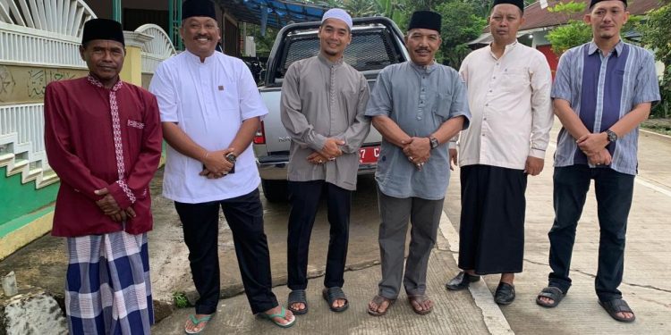 Kades Bukit Raya Bersama Pemerintah Kecamatan Terus Dorong Regenerasi Petani Muda di Tenggarong Seberang
