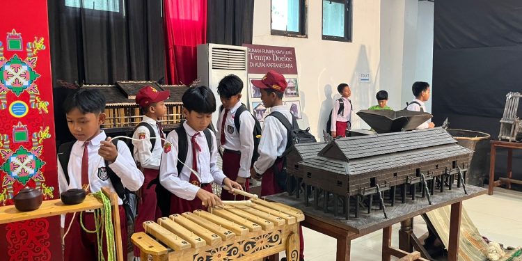 Museum Mulawarman Riuh oleh Kreativitas Generasi Muda di Pekan Kebudayaan Daerah Kukar 2025