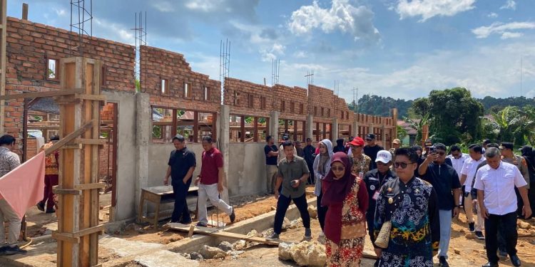 Genjot Pembangunan Ruang Kelas di SDN 005 Loa Kulu, Contoh Nyata Kepedulian Pemkab Pada Pendidikan