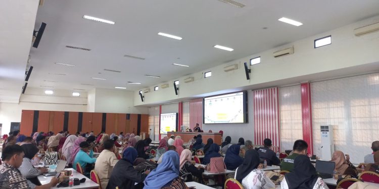 Disdikbud Kukar Gelar Sosialisasi BOSKAB untuk SD Negeri dan Swasta